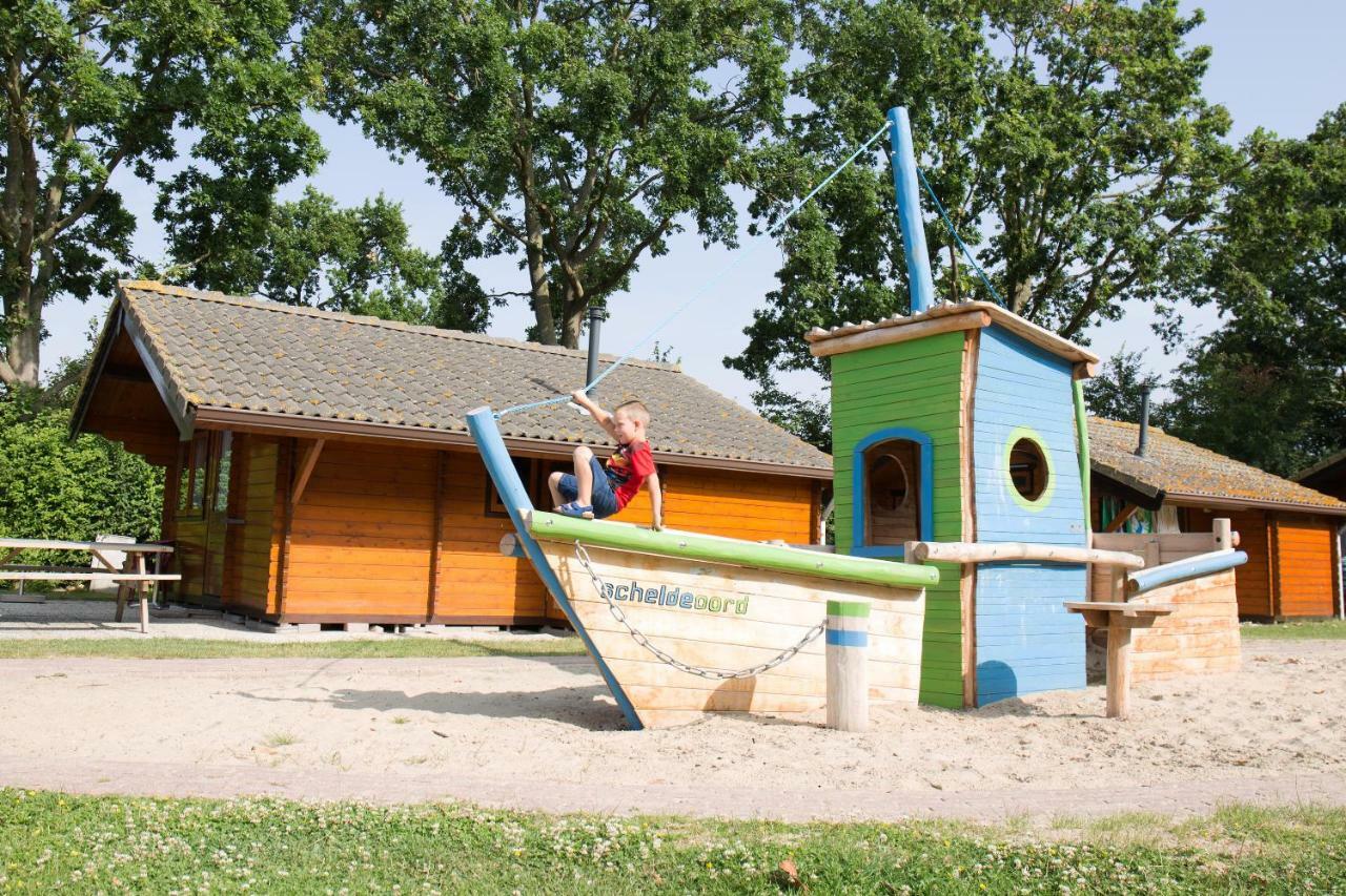 Kleintje Beer Villa Baarland Dış mekan fotoğraf